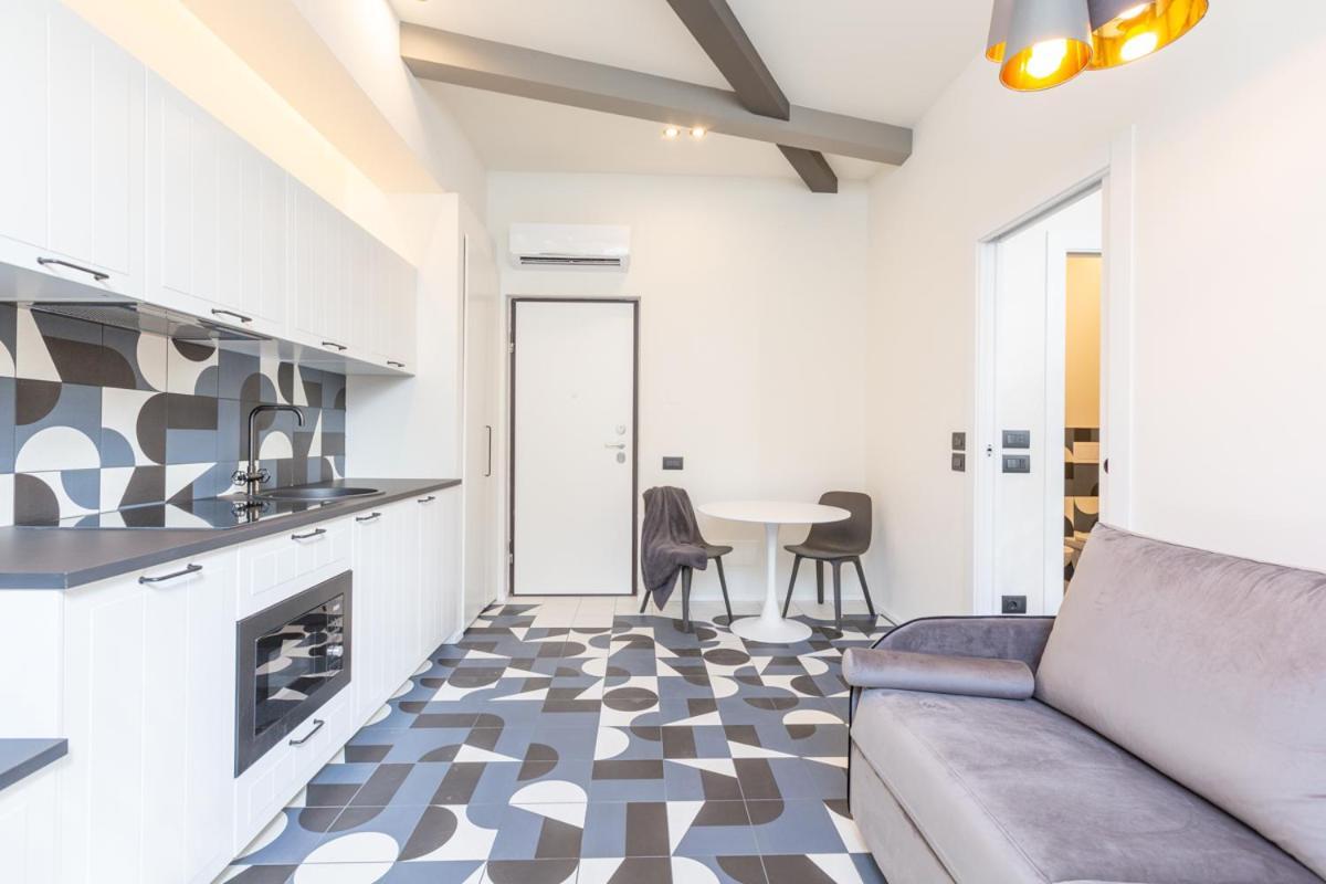 3fo6 -navigli-duomo - Luxury Modern Apartamento Milán